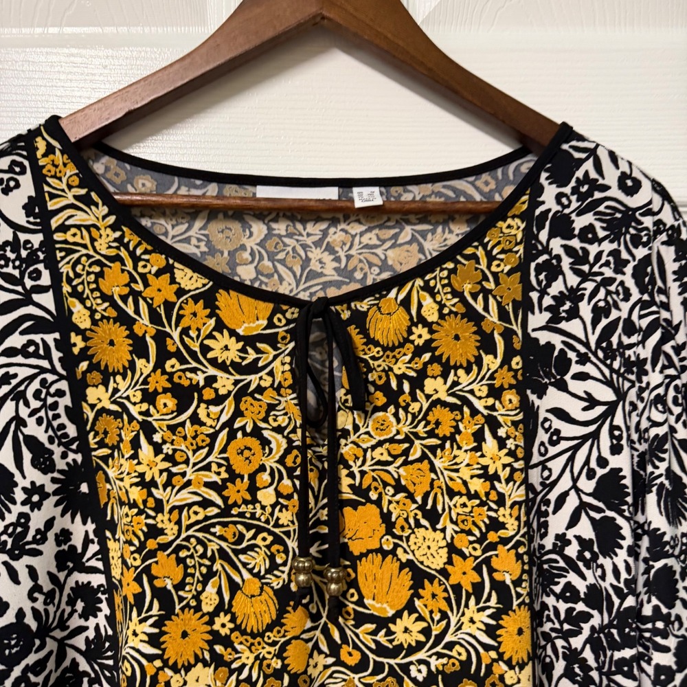 Susan Graver Tunic Top Womens 1X Floral Liquid Knit Split Neck Tie Boho Cottage - Picture 5 of 12